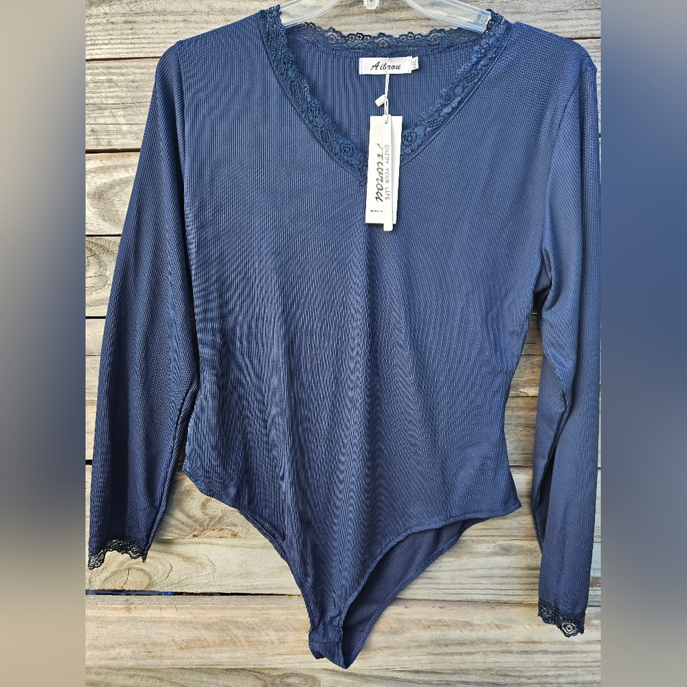 Lace Longsleeve Bodysuit